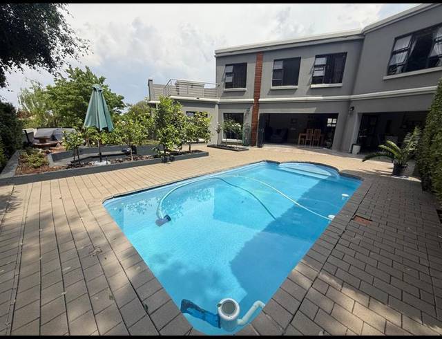 5 BEDROOM HOUSE FOR SALE IN MIDLANDS ESTATE